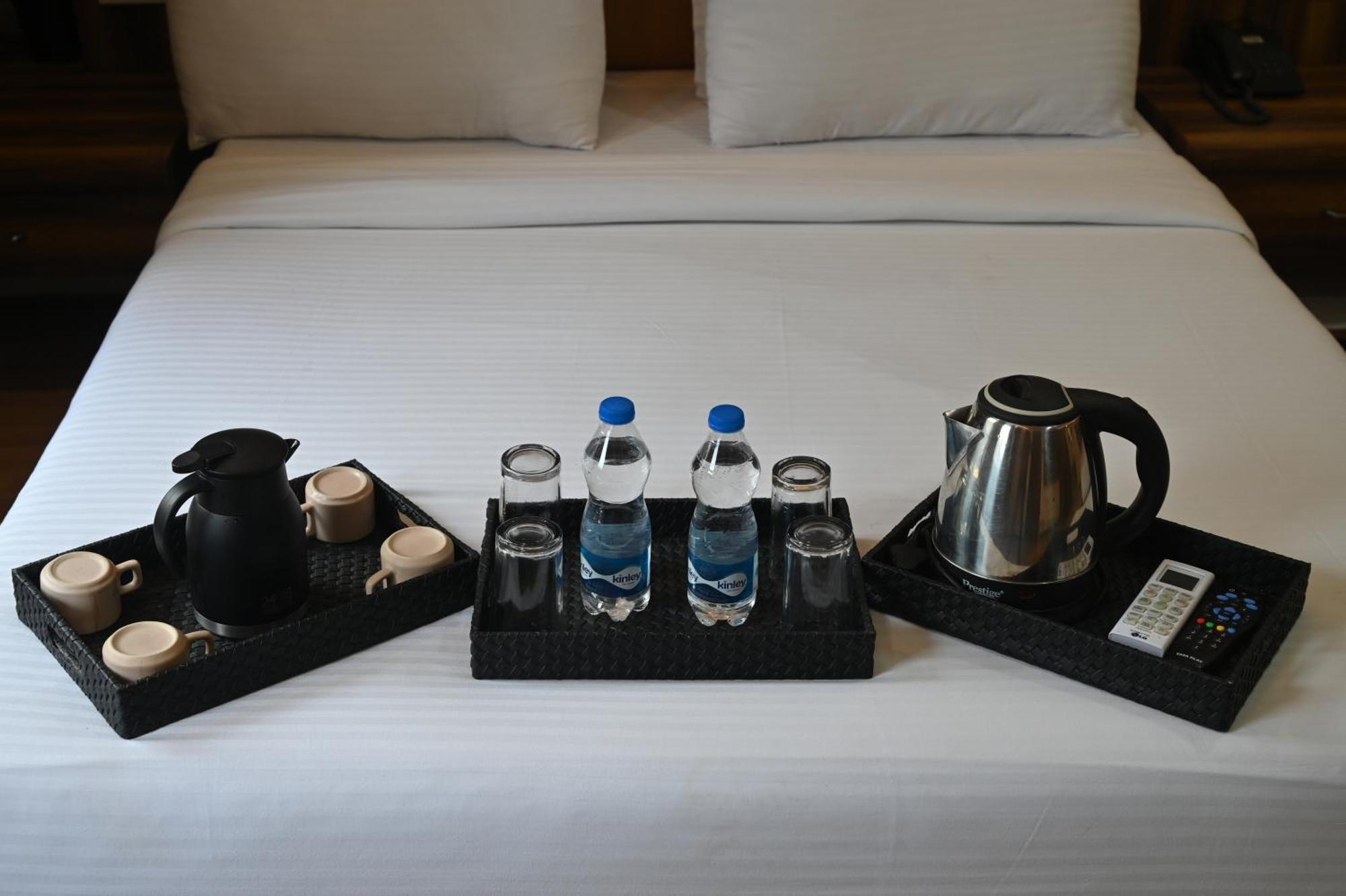 Hotel Sai Yatri Trimbak Kültér fotó
