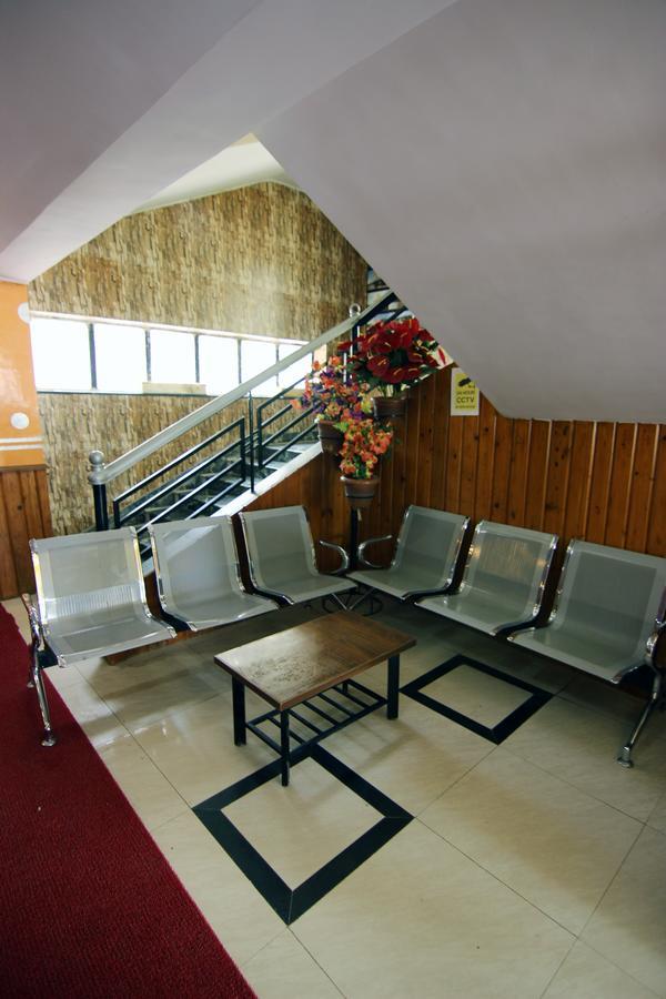 Hotel Sai Yatri Trimbak Kültér fotó