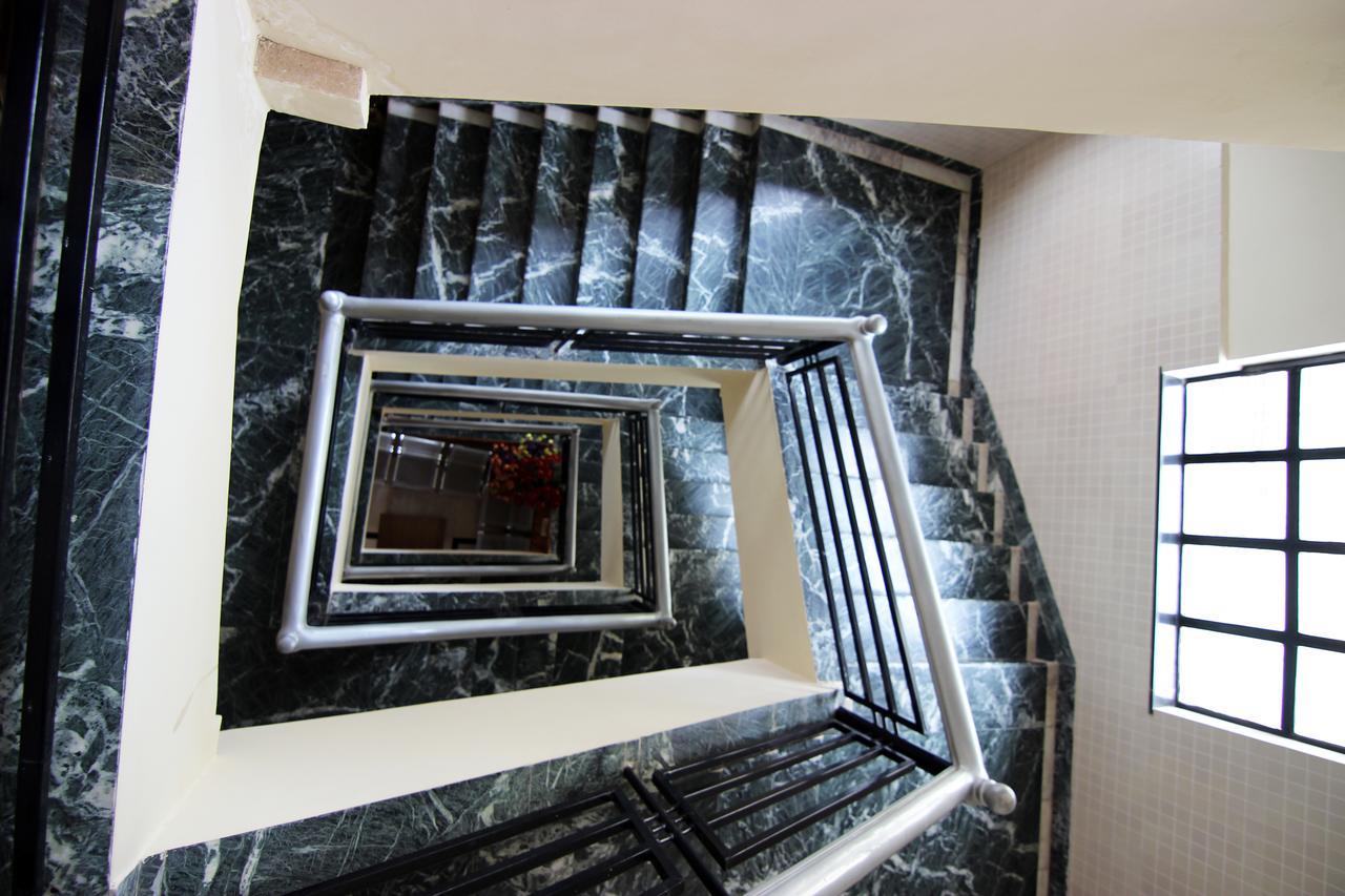 Hotel Sai Yatri Trimbak Kültér fotó